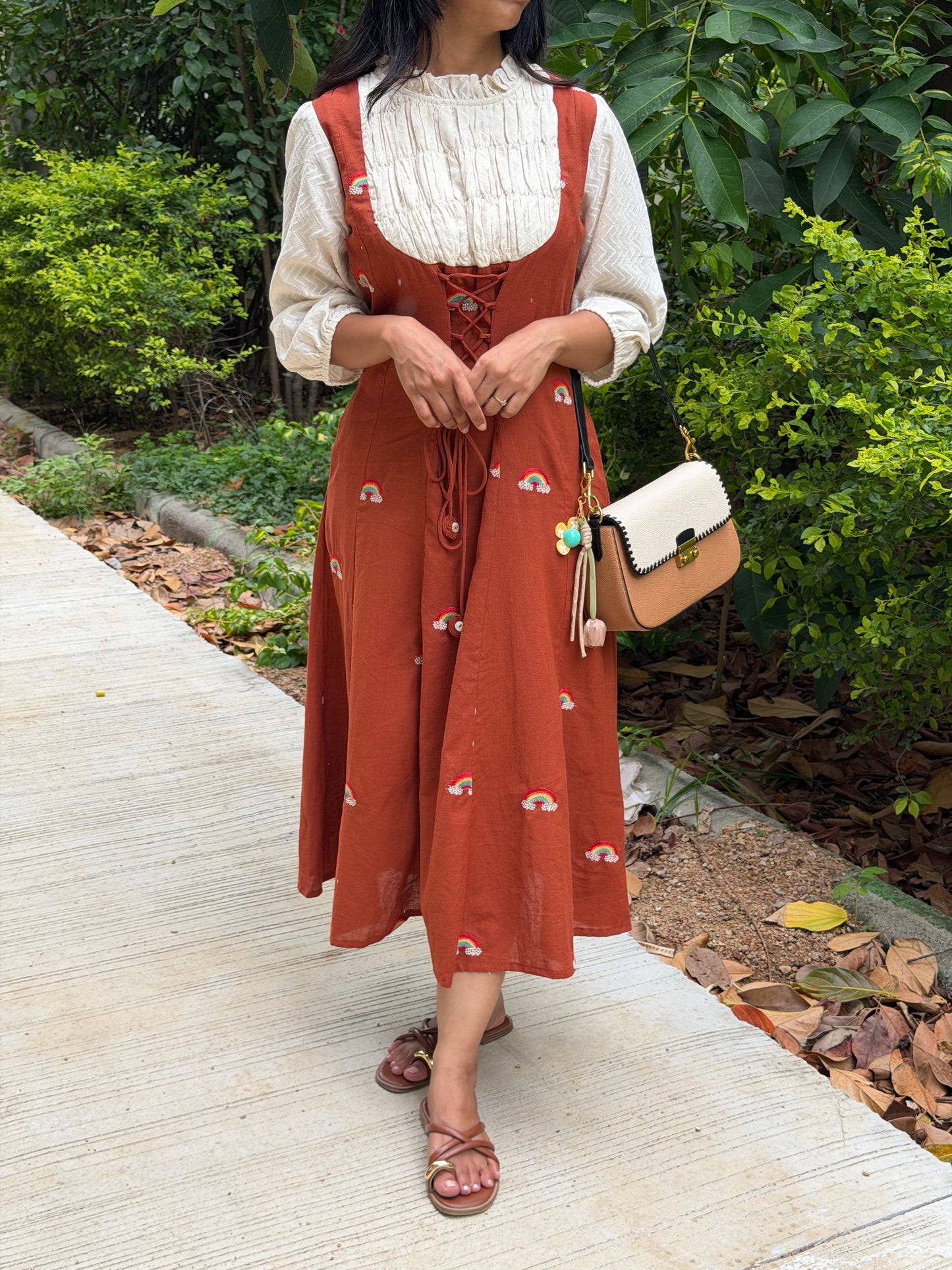 A0791 Cottage style dress with smoking effect in pure handloom
