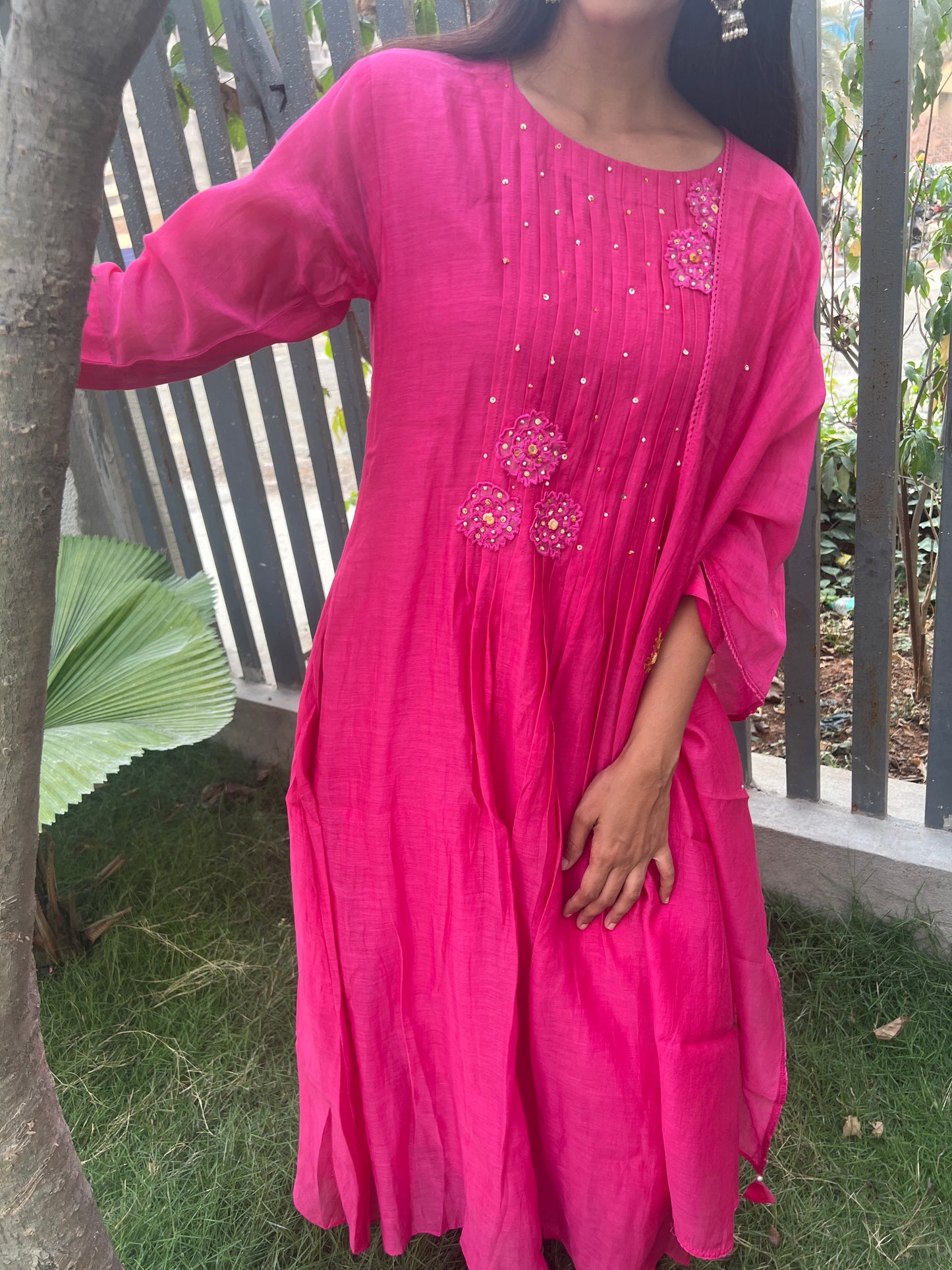 A0327 Mul chanderi 3 piece in pink shade with applique and pearl detailing