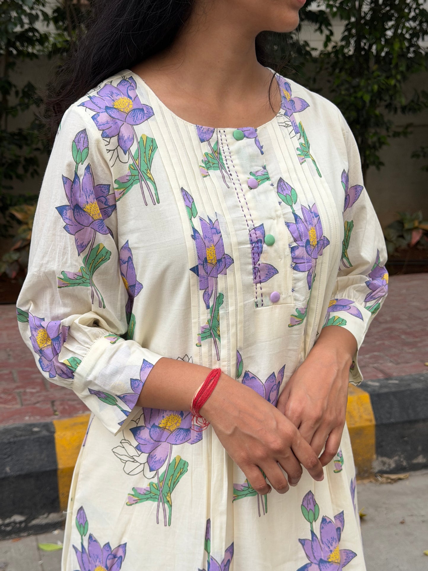 A0672 cream & lavender mul cotton two piece with lotus digital print comes with lining