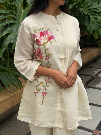 A0831 Mul Chanderi Cream cord set with embroidery detailing with pleats pattern