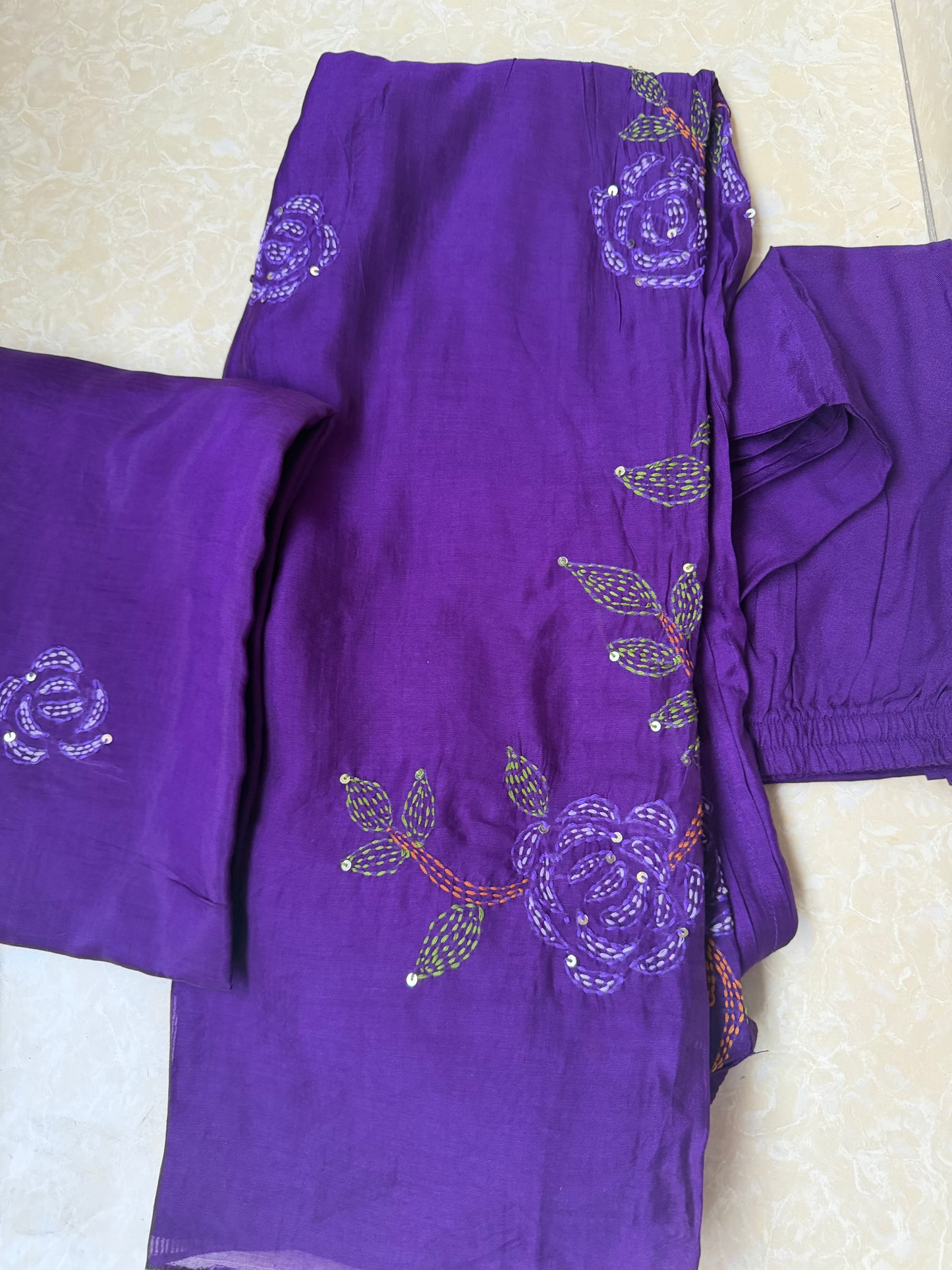 First 3 pictures is the new shade and other pictures are for reference A0606 Purple 3pc set with hand kanta detailing all over the dress
