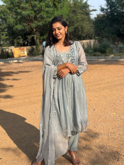 A0190 Mul chanderi 3 piece set with hand embroidery and beads detailing