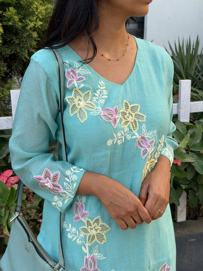 A0810 Mul Chanderi Powder Blue coordset with thread applique work
