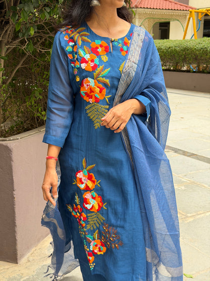A0683 Mul Chanderi 3pc set with beautiful floral work detailing with Kota duppata