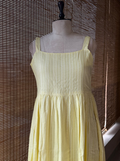 Yellow shaded cotton self design sleeveless dress