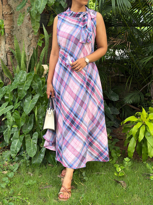 A0777 Soft Cotton Handloom Cotton with bow neck detailing