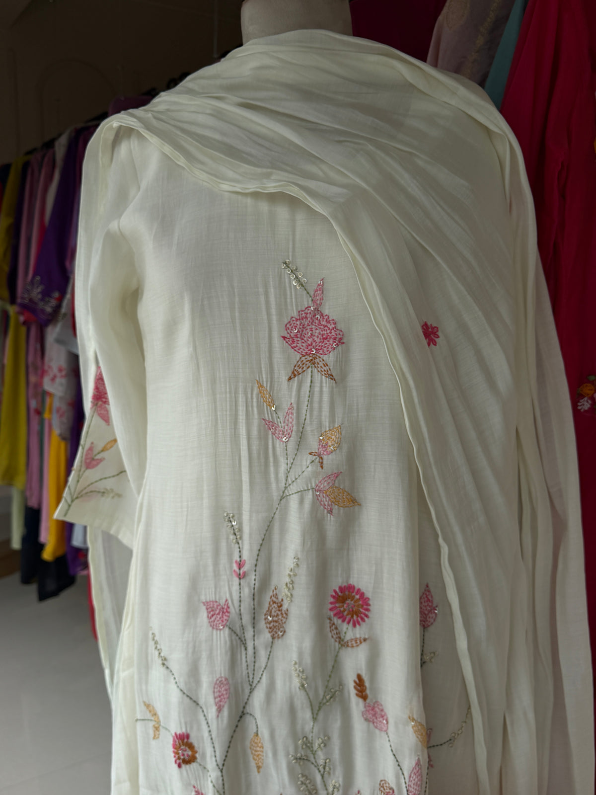 A0712 Half white 3pc set with complete multi colour kanta work