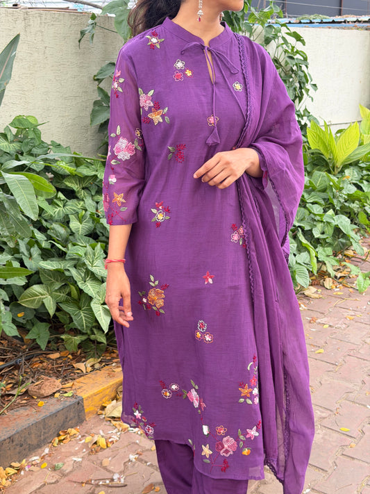 A0687 Premium Mul Chanderi 3pc set with floral hand embroidery details