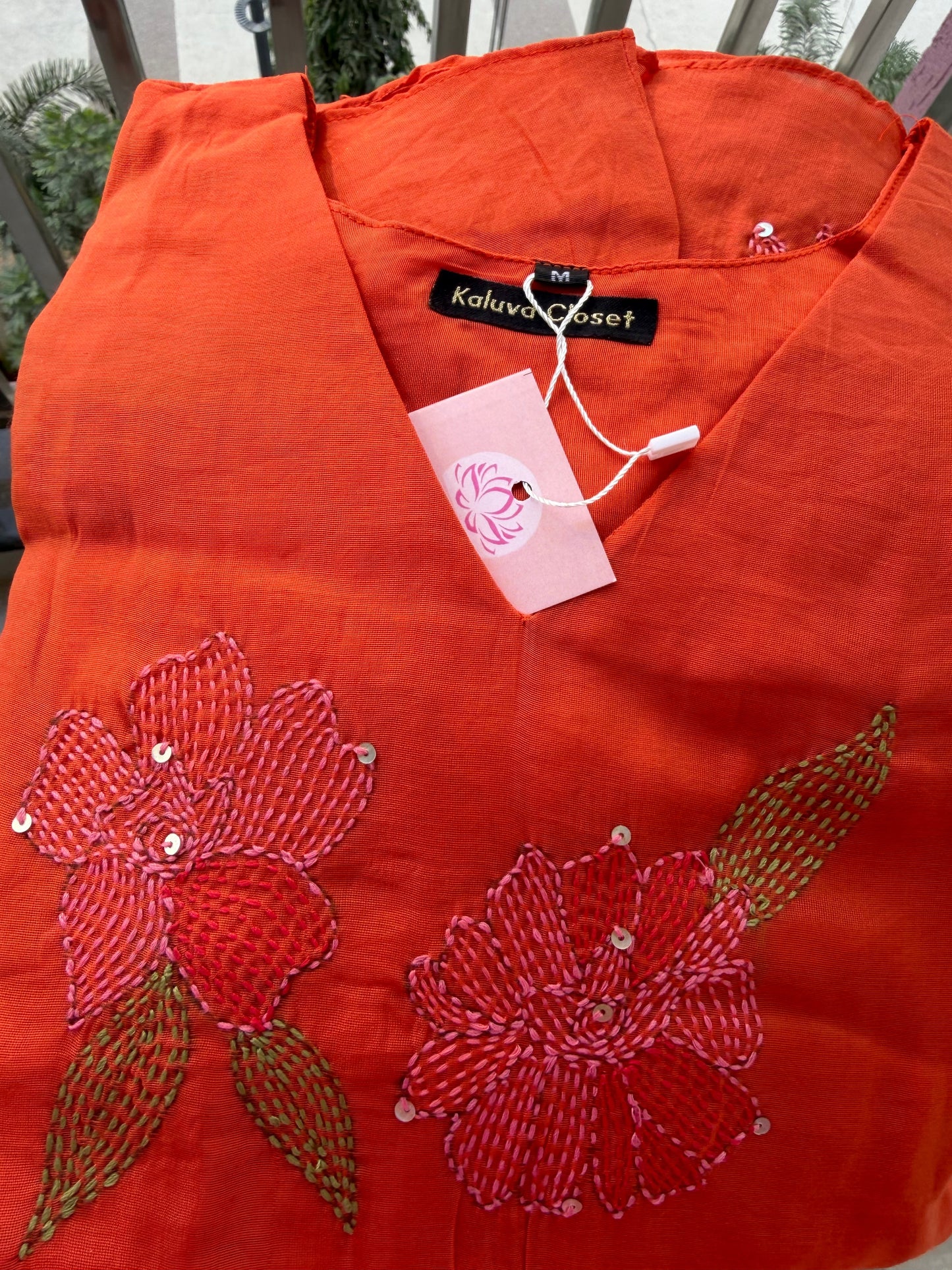 A0607 first orange shade is new production work and shade, next images are for reference Beautiful Orange shade flower kanta work 3pc set