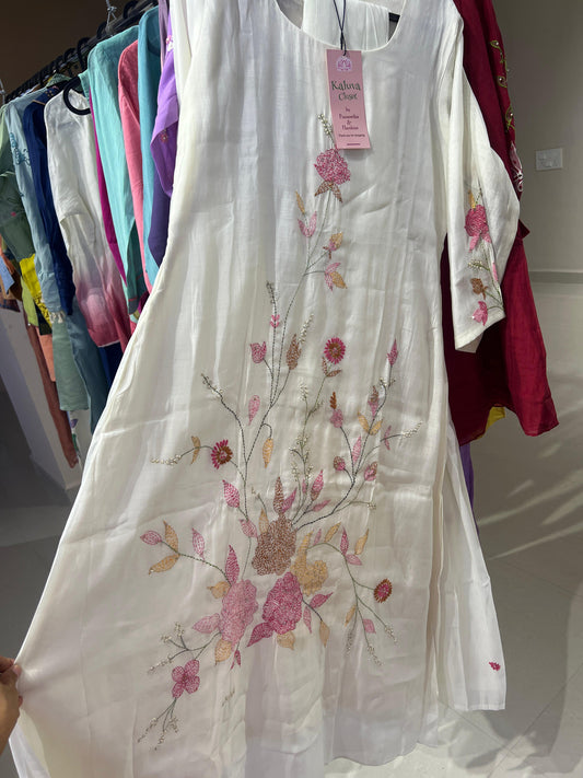 A0712 Half white 3pc set with complete multi colour kanta work