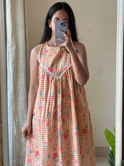 A0570 orange Checks and floral 🌸
