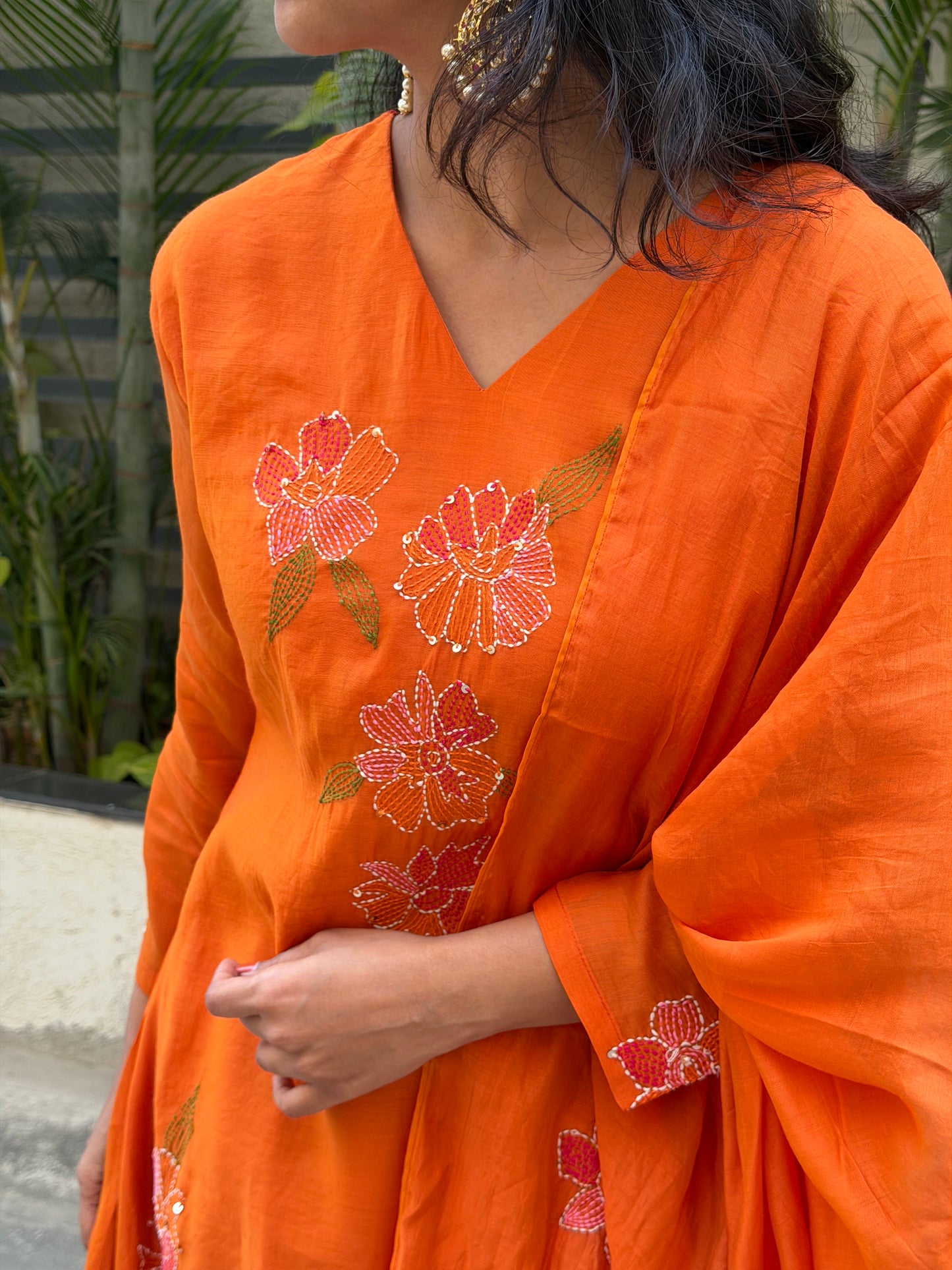 A0607 first orange shade is new production work and shade, next images are for reference Beautiful Orange shade flower kanta work 3pc set