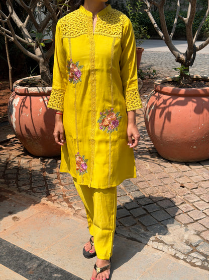 A0654 Budget friendly Yellow Mul Chanderi cord set with embroidery and lays detailing. These are one sizes down so mentioned tag size vs actual size 38-36,38-40,40-42,42-44,44-46