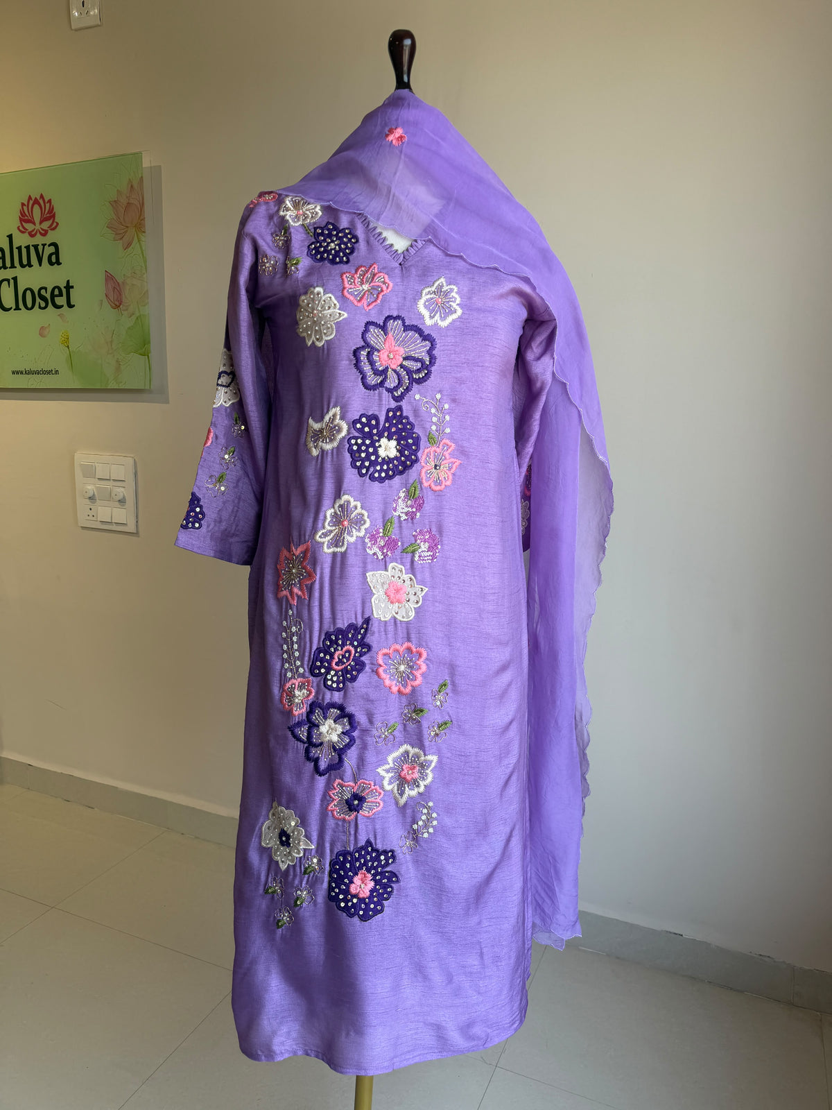 A0856 lavender Dola silk applique work 3 piece dress