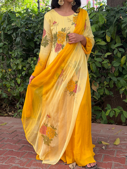 A0616 Get party ready with our stunning yellow 3pc set