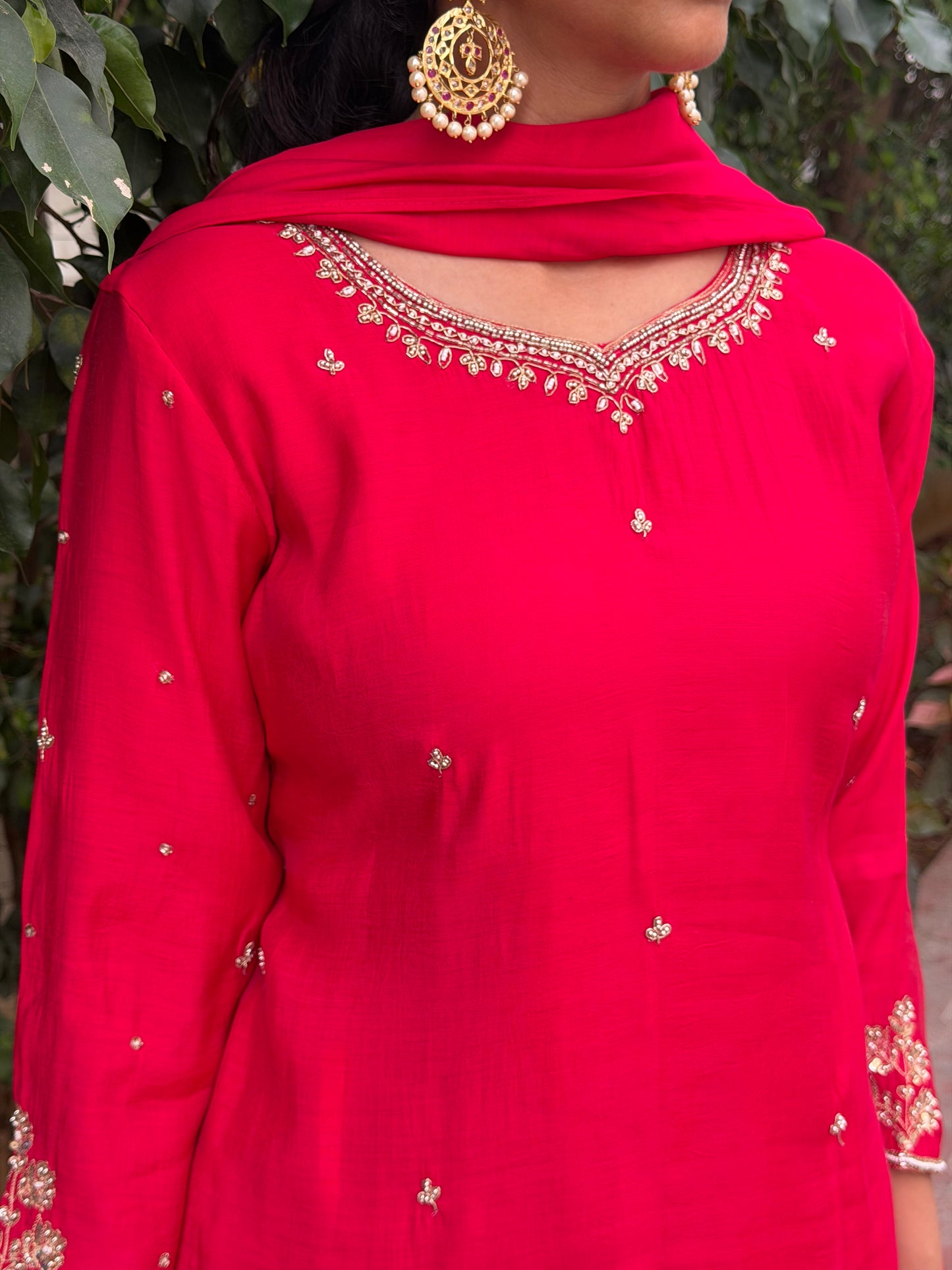 A0684 Mulchanderi Red 3pc set with complete bead work detailing