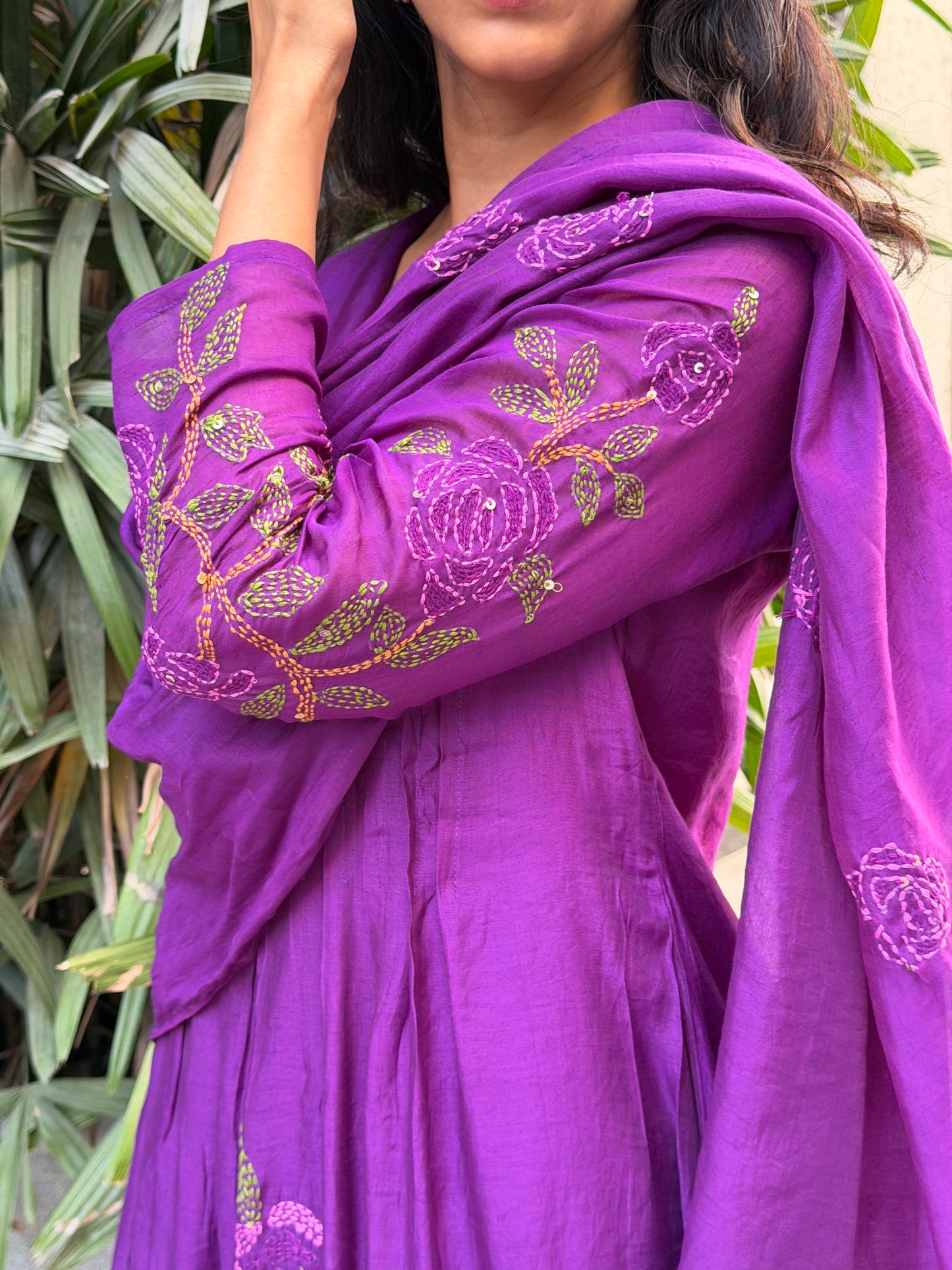 First 3 pictures is the new shade and other pictures are for reference A0606 Purple 3pc set with hand kanta detailing all over the dress