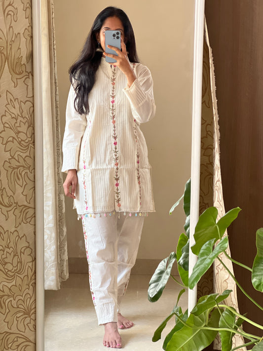 A0160 cream cotton coord set with machine embroidery detailing