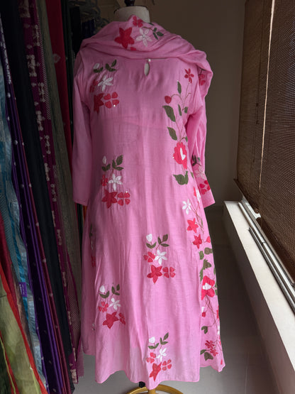A0559 pink mul chanderi hand painted, kanta 3 piece A-Line dress.