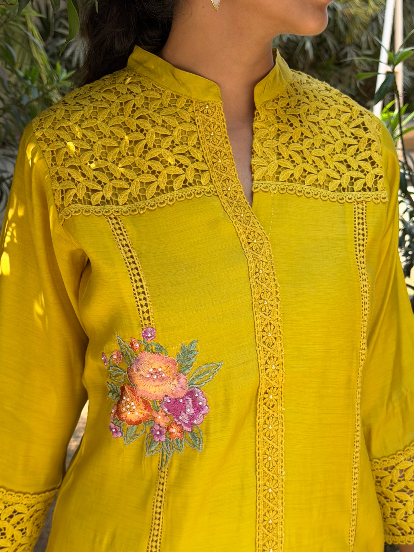 A0654 Budget friendly Yellow Mul Chanderi cord set with embroidery and lays detailing. These are one sizes down so mentioned tag size vs actual size 38-36,38-40,40-42,42-44,44-46