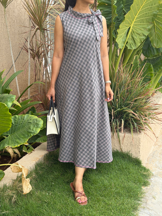 A0778 Soft cotton handloom black Bow dress