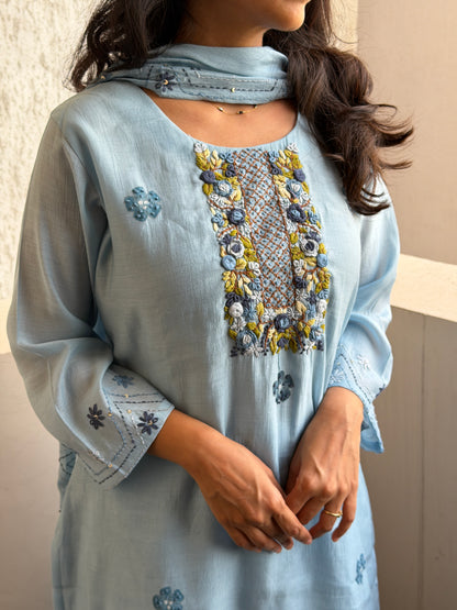 A0770 Vintage Mul Chanderi 3pc in Blue shade.