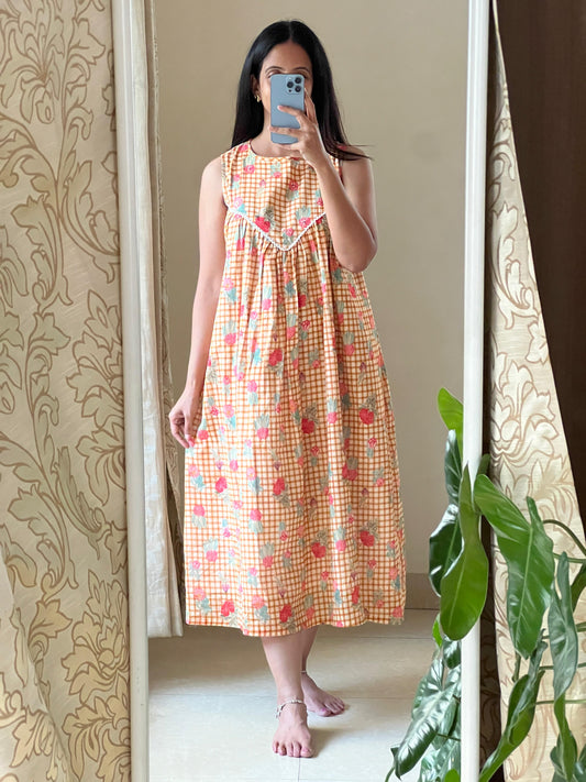 A0570 orange Checks and floral 🌸