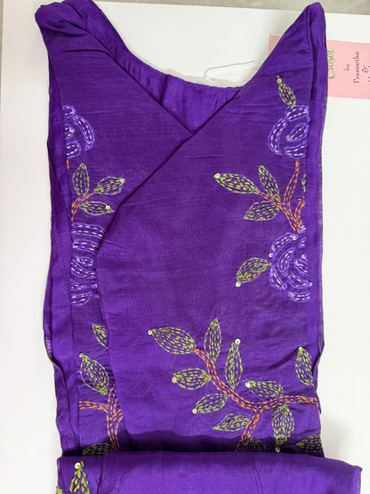 First 3 pictures is the new shade and other pictures are for reference A0606 Purple 3pc set with hand kanta detailing all over the dress