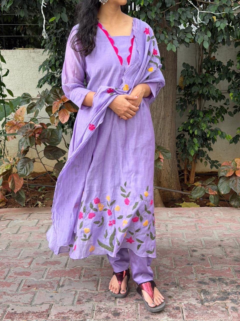 A0624 lavender mul chanderi 3 piece suit with applique work detailing