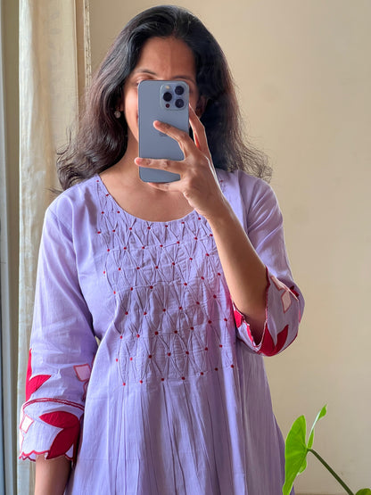 A0131 Mulmul lavender shade with applique work detailing