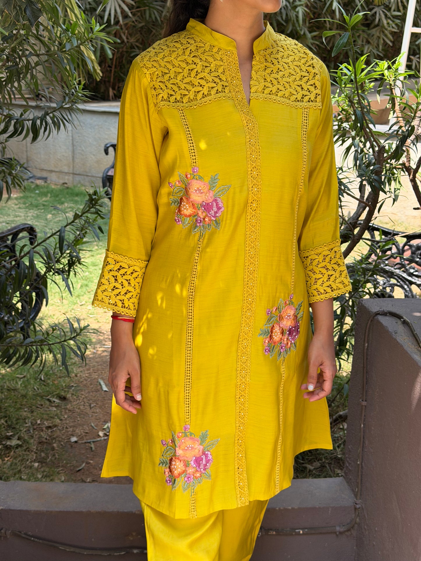 A0654 Budget friendly Yellow Mul Chanderi cord set with embroidery and lays detailing. These are one sizes down so mentioned tag size vs actual size 38-36,38-40,40-42,42-44,44-46