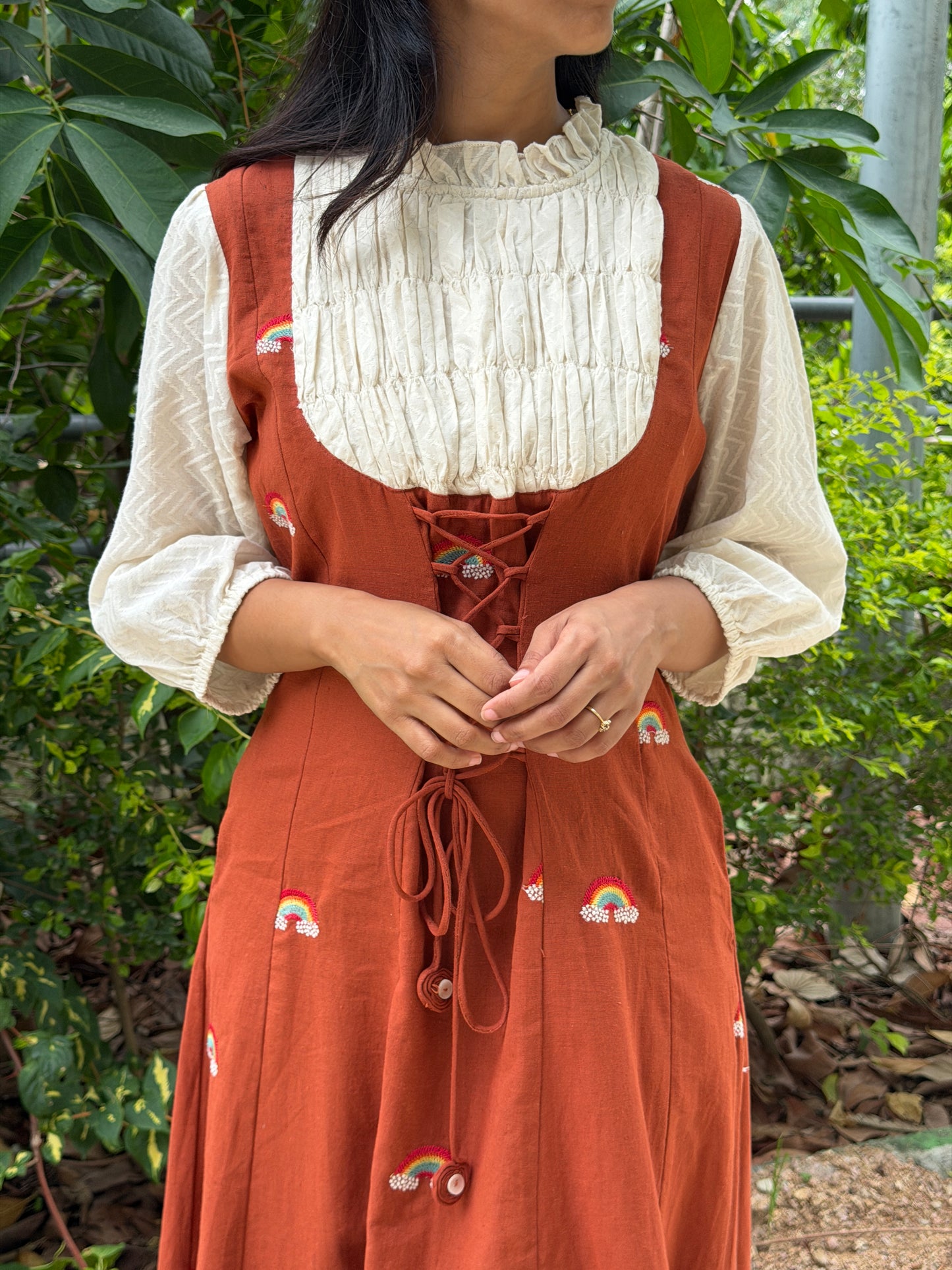 A0791 Cottage style dress with smoking effect in pure handloom