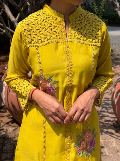 A0654 Budget friendly Yellow Mul Chanderi cord set with embroidery and lays detailing. These are one sizes down so mentioned tag size vs actual size 38-36,38-40,40-42,42-44,44-46