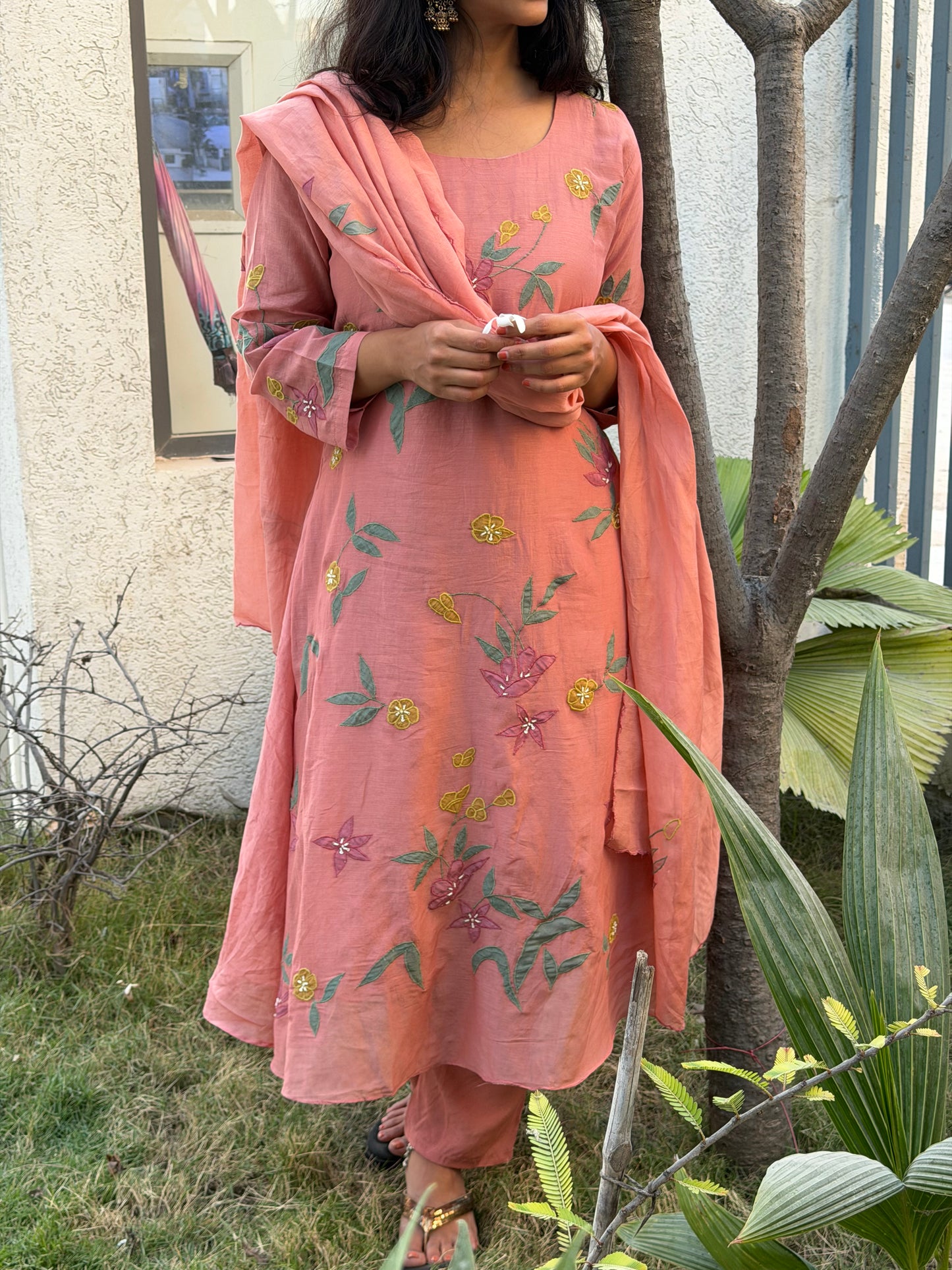 A0609 peach shade mul Chanderi 3pc with beautiful appliqué work detailing