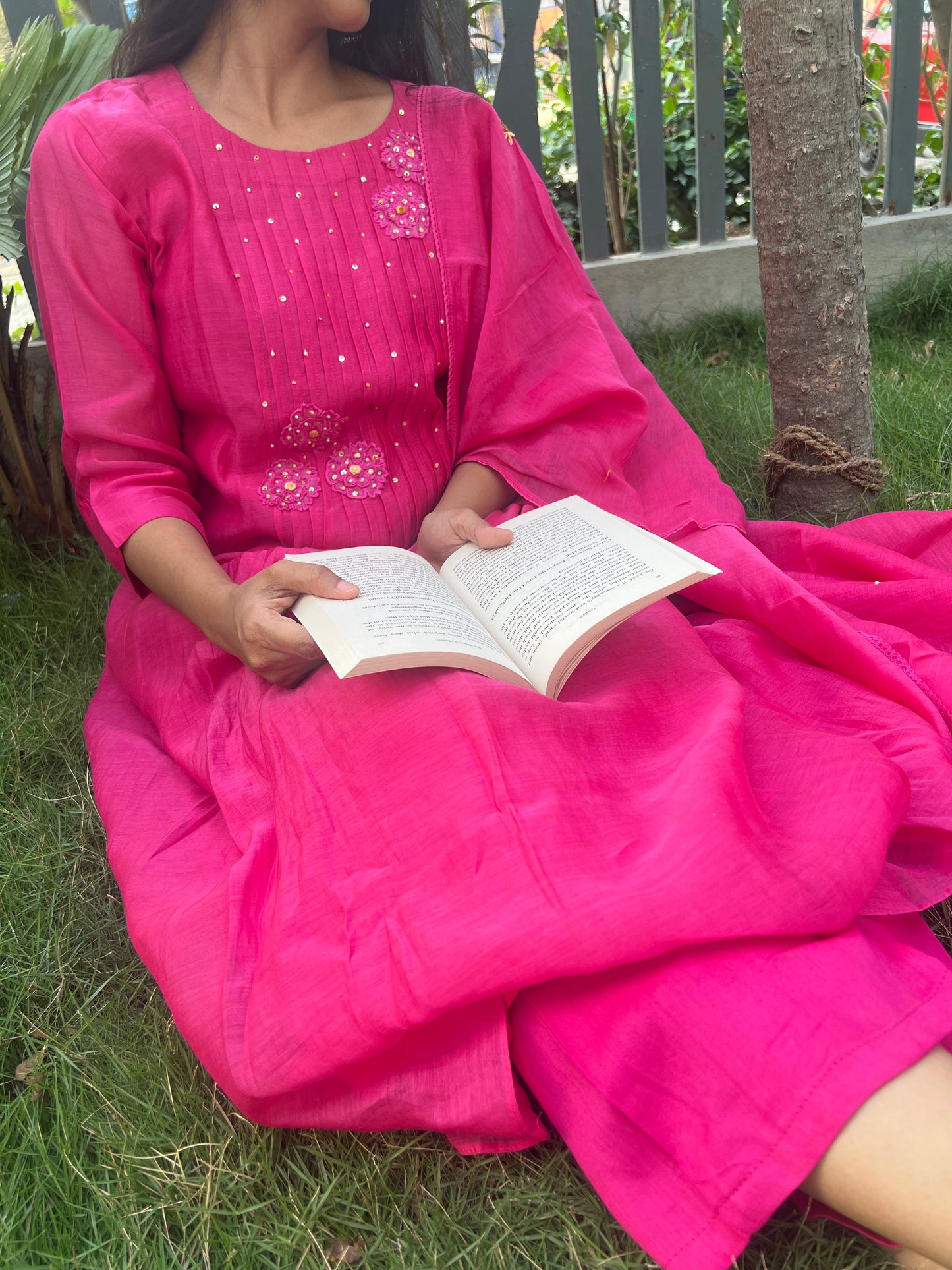 A0327 Mul chanderi 3 piece in pink shade with applique and pearl detailing