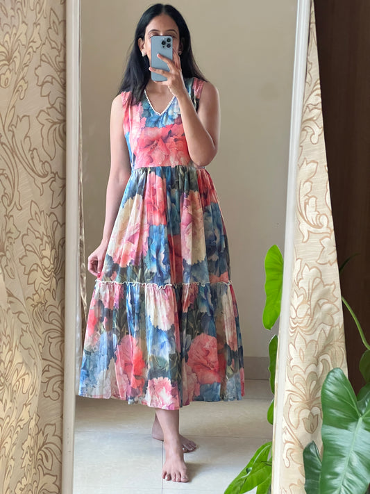 A0628 multi colour floral mul cotton frock comes with complete lining & sleeves are provided inside