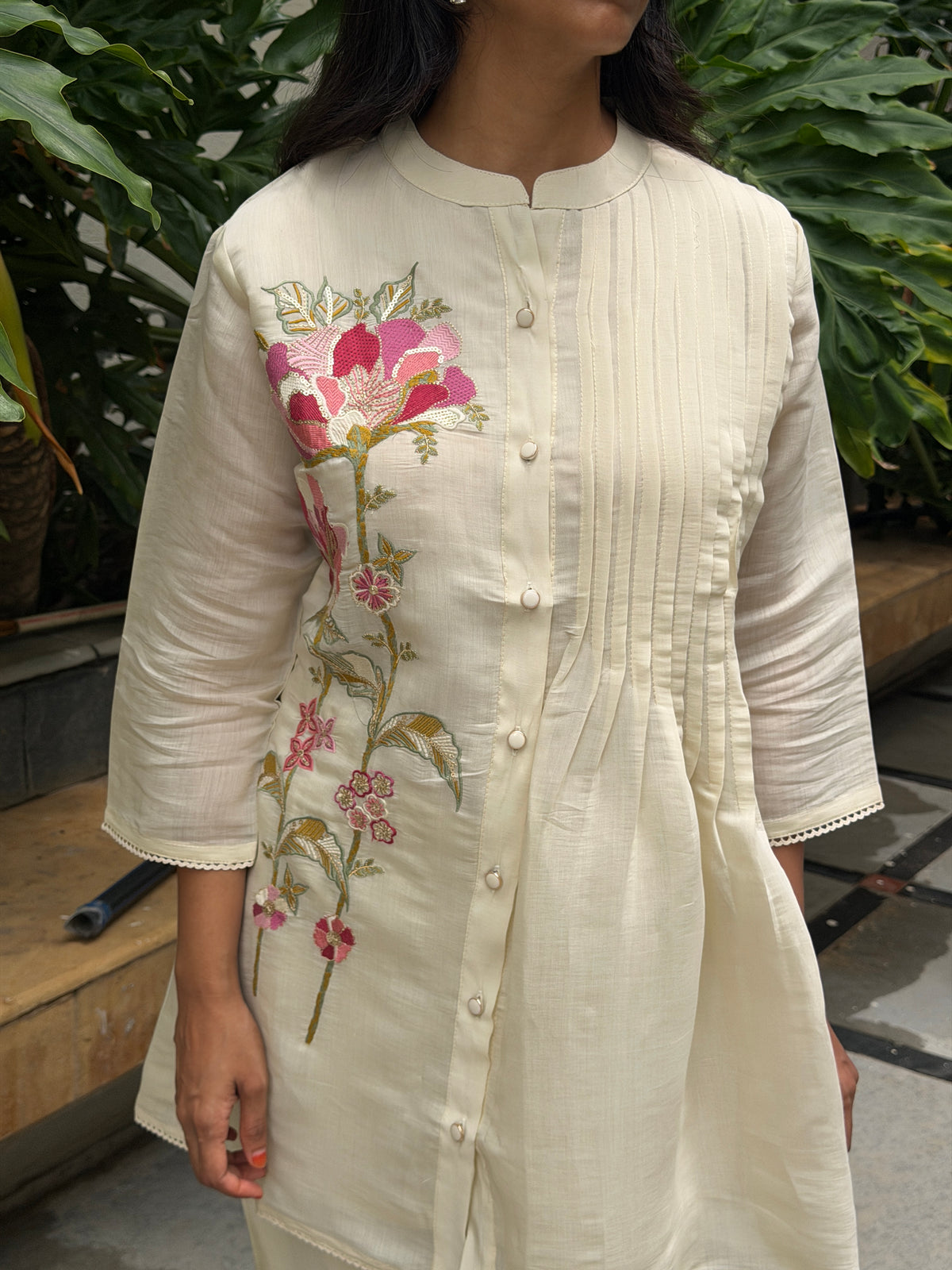A0831 Mul Chanderi Cream cord set with embroidery detailing with pleats pattern