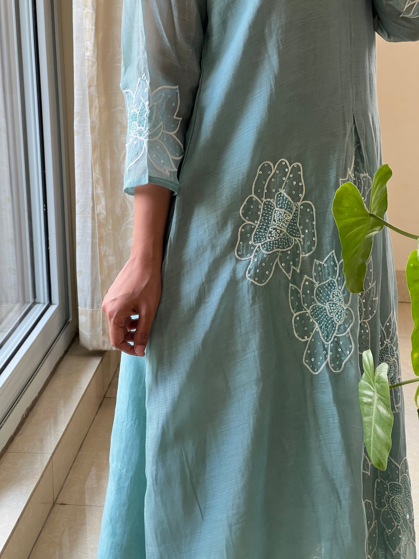 P017 Premium Mul chanderi 2 piece set with beautiful flower and beads detailing